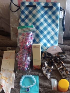 Blue Cosmetic Bucket Bag Bundle